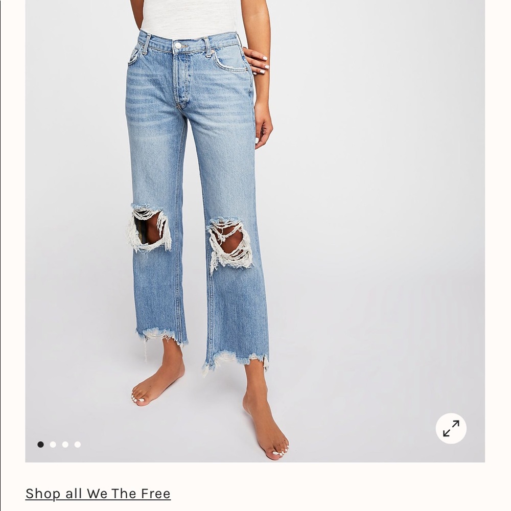 Like New Free People busted knee jeans